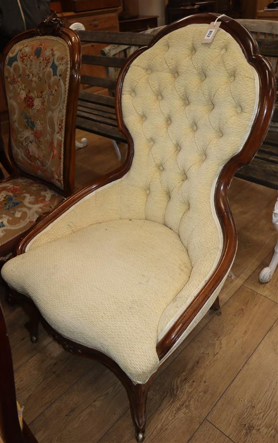 A Victorian walnut spoonback chair